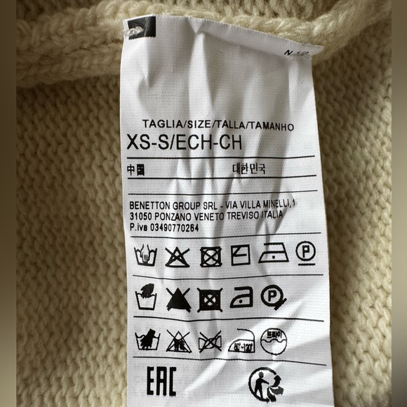 United Colors of Benetton wool sweater. Size XS-S - Picture 8 of 9